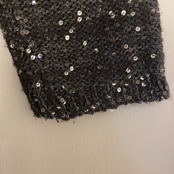 Women’s NWT grey sweater sequin sweater - Picture 4 of 5
